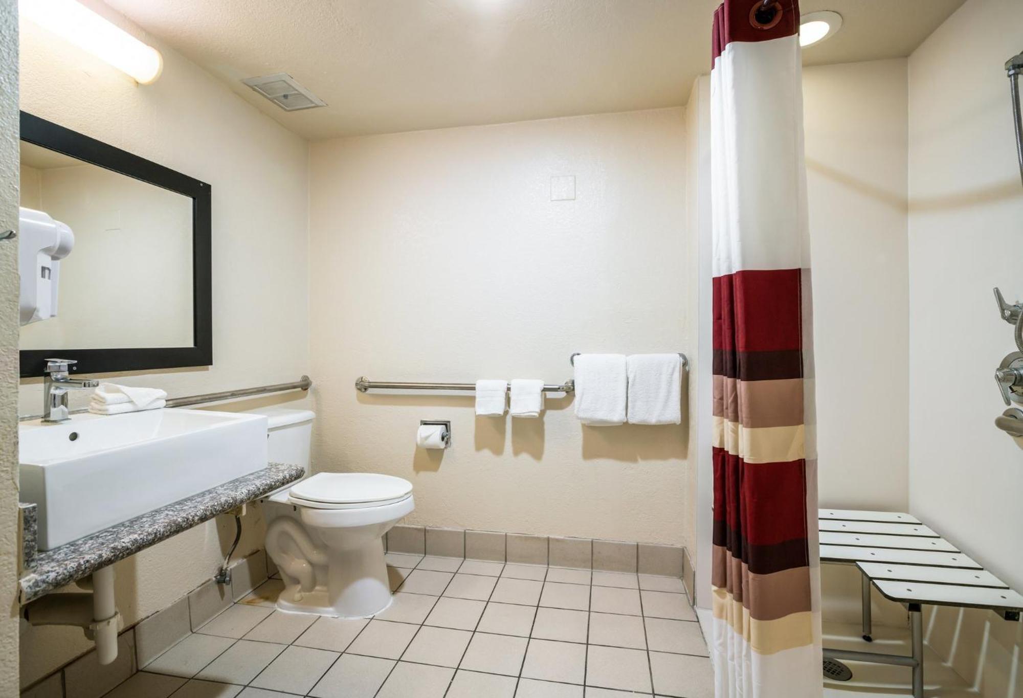 Red Roof Inn North Dallas - Park Central Zewnętrze zdjęcie