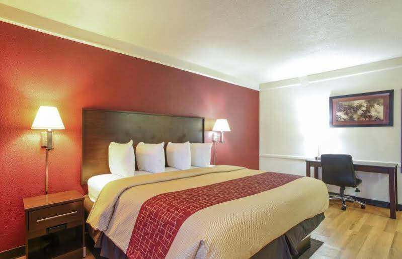 Red Roof Inn North Dallas - Park Central Zewnętrze zdjęcie